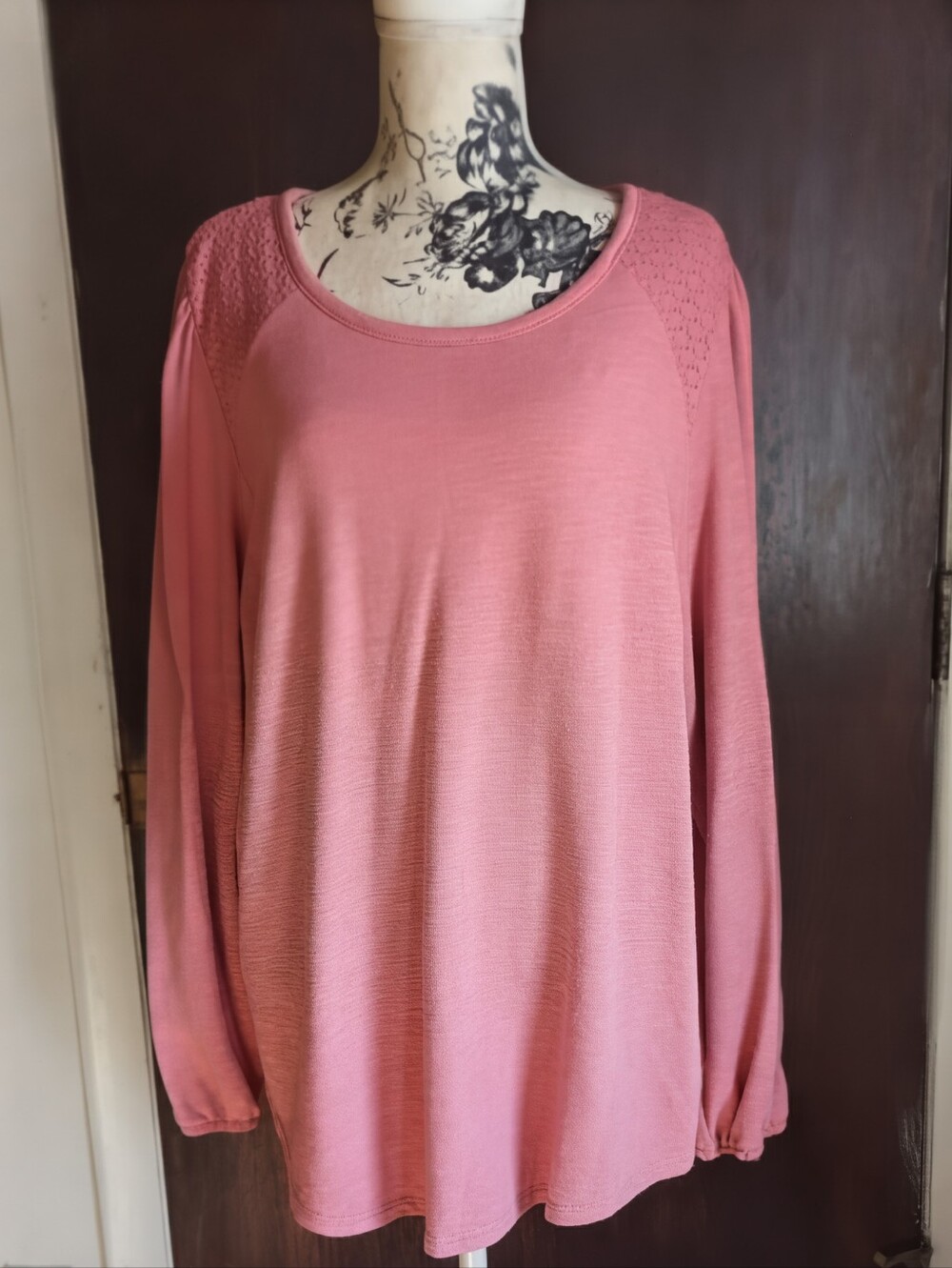 Women's Pink Long-Sleeve Knit Top